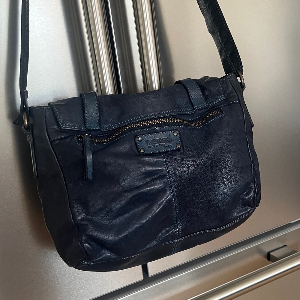 Elegant Navy Leather Satchel - Picture 11 of 16
